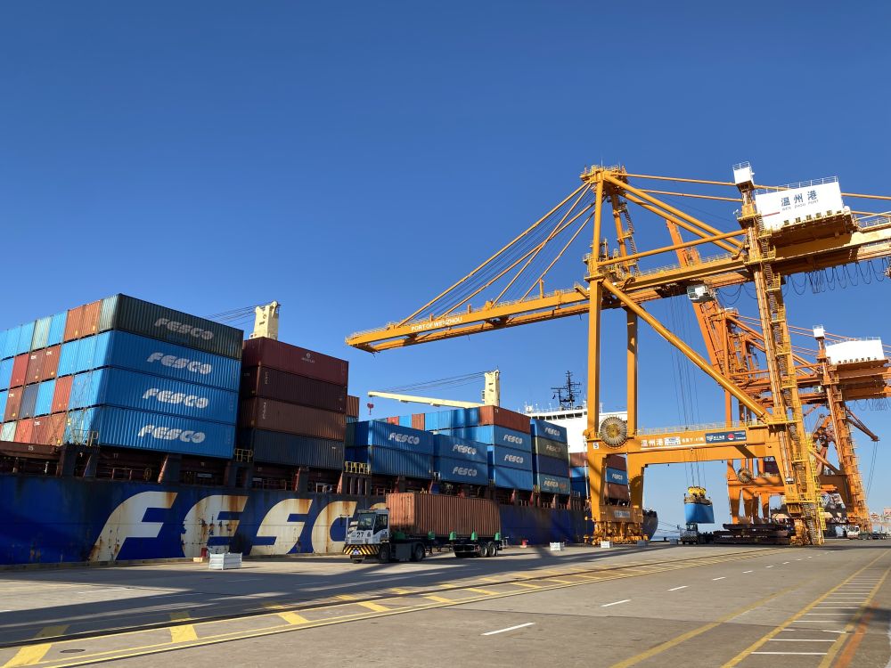 ���»�ȫý+���㽭���ݣ���ˮƽʢ�����Ƹ�������չ